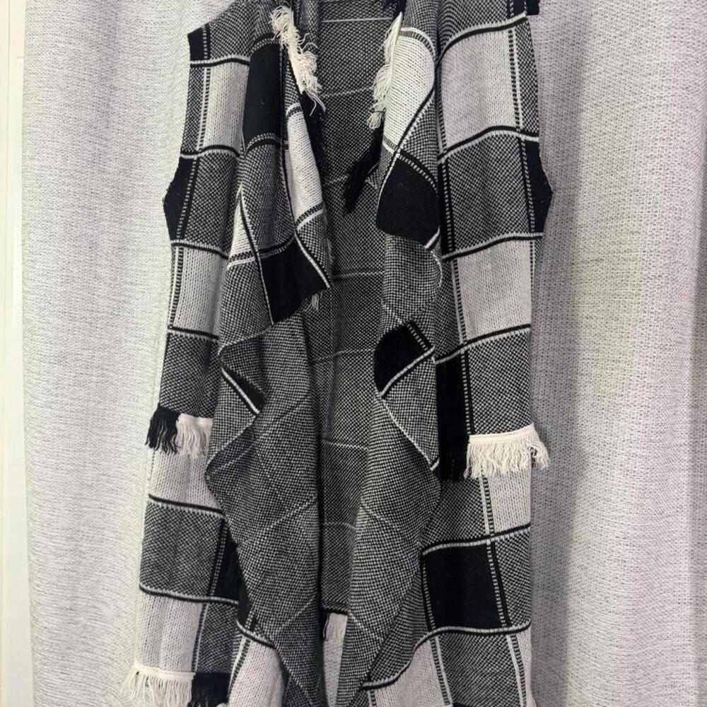 Black, grey and white plaid sleeveless  asymmetrical duster with fringe